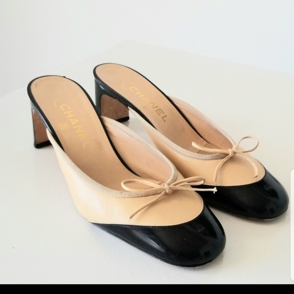 chanel kitten heel